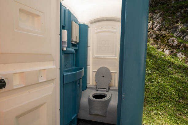 Best Local porta potty services  in Cortland, OH