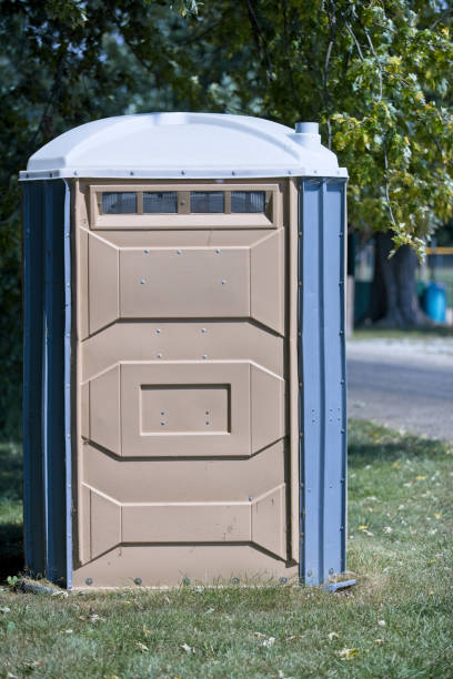 Best Porta potty rental near me  in Cortland, OH