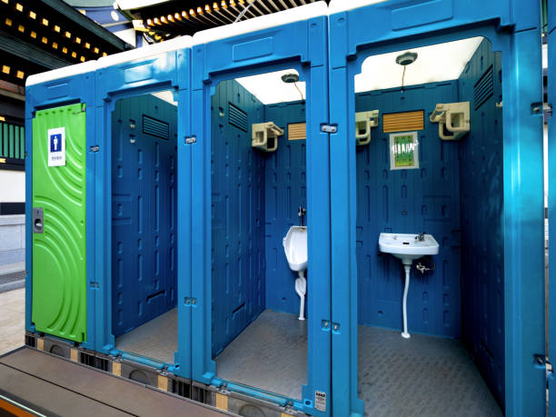 Best Porta potty delivery and setup  in Cortland, OH